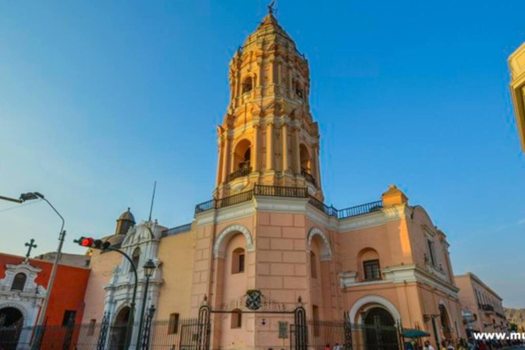 Apartamento Frente Al Palacio Gobierno Apartment Lima Exterior foto